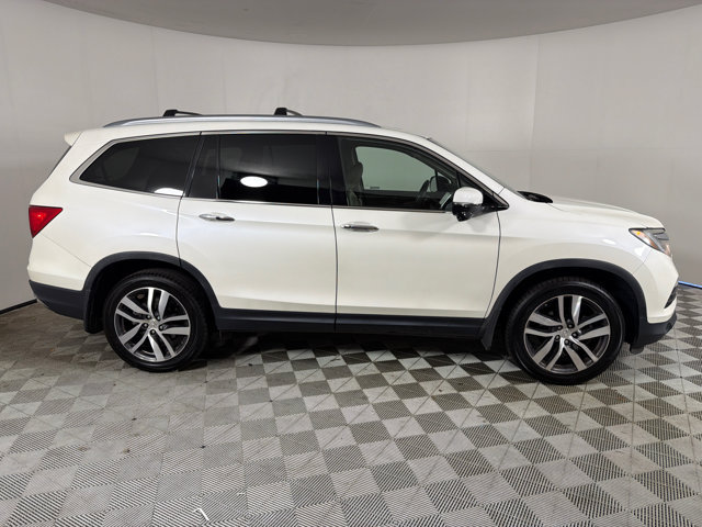 Used 2018 Honda Pilot Touring image 4