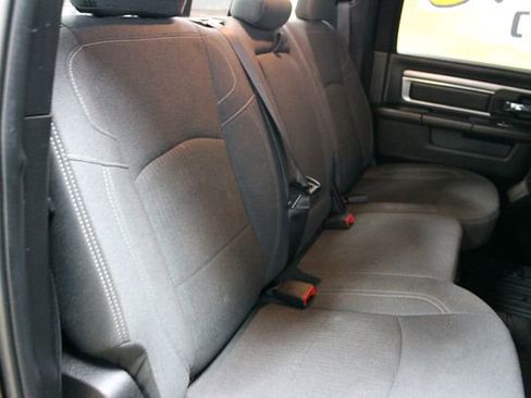 Used 2021 RAM 1500 Classic Warlock AWD/4WD image 9