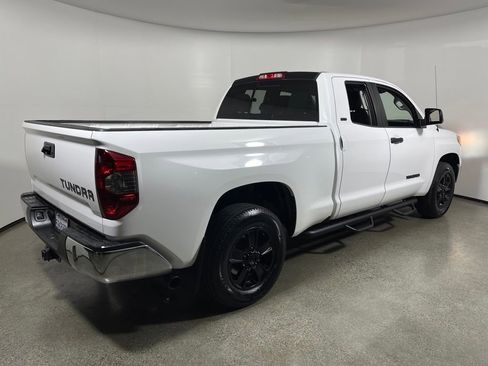 Used 2016 Toyota Tundra SR5 w/ SR5 Upgrade Package image 3