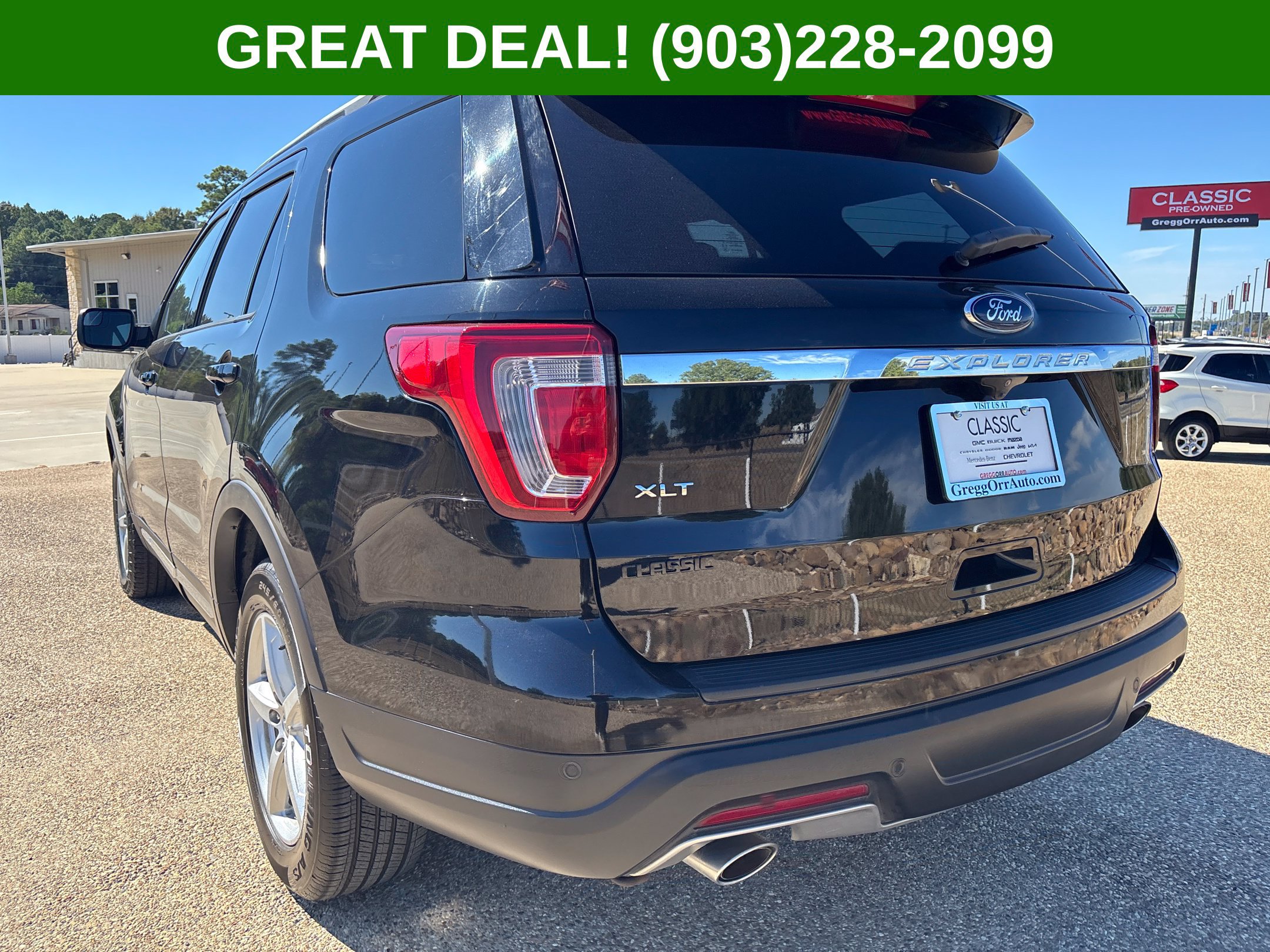 Used 2018 Ford Explorer XLT FWD image 6
