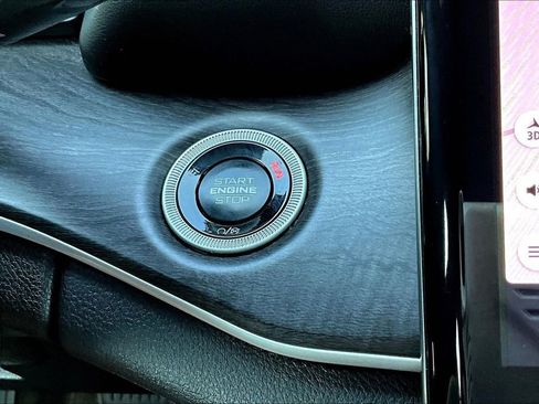 Used 2024 Jeep Grand Cherokee Limited image 25