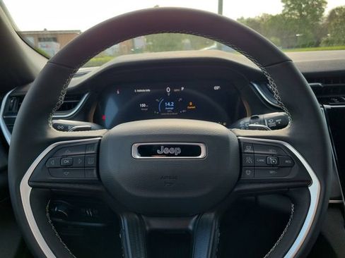 New 2026 Jeep Grand Cherokee Laredo image 19