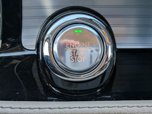 Used 2022 Lincoln Corsair FWD image 32