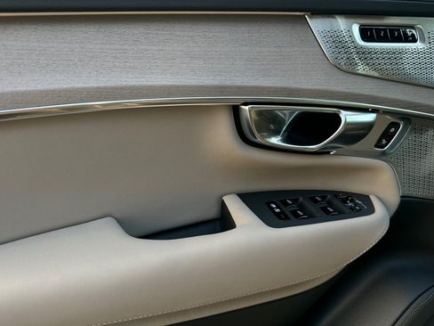 New 2026 Volvo XC90 B5 Ultra w/ Protection Package Premier image 10