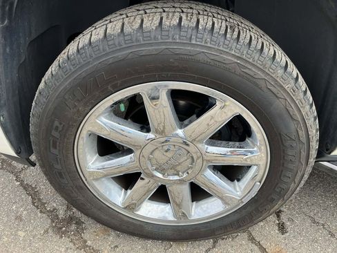 Used 2014 GMC Yukon Denali image 16