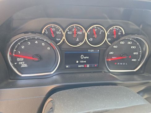 Used 2021 Chevrolet Silverado 1500 LT image 11