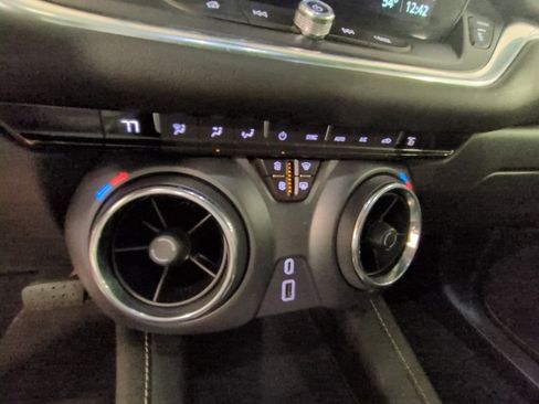 Used 2023 Chevrolet Blazer LT w/ Driver Confidence Package image 14