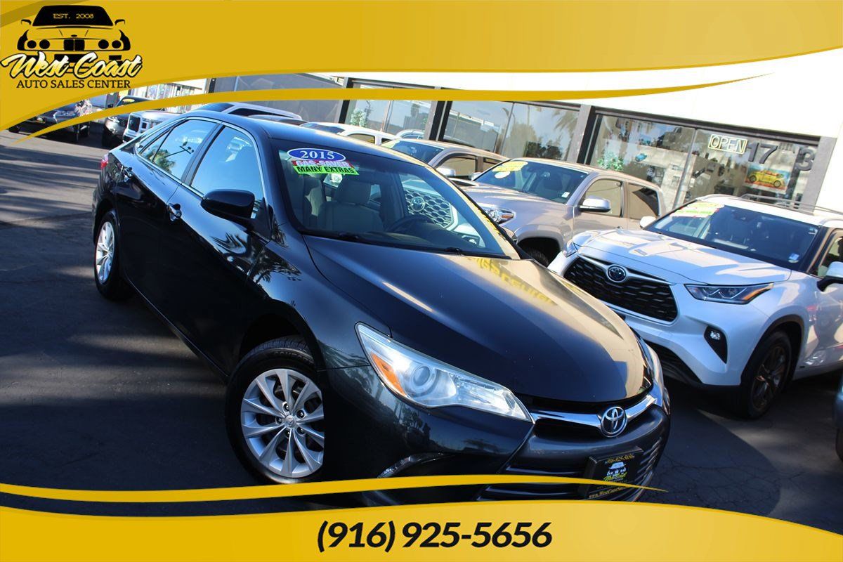 Used 2015 Toyota Camry LE FWD image 1