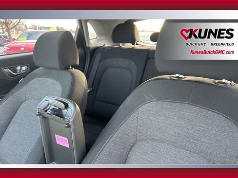 Used 2021 Hyundai Kona SEL image 18