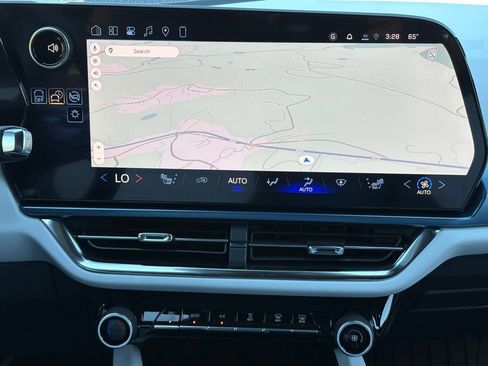New 2026 Chevrolet Equinox EV LT AWD/4WD image 30