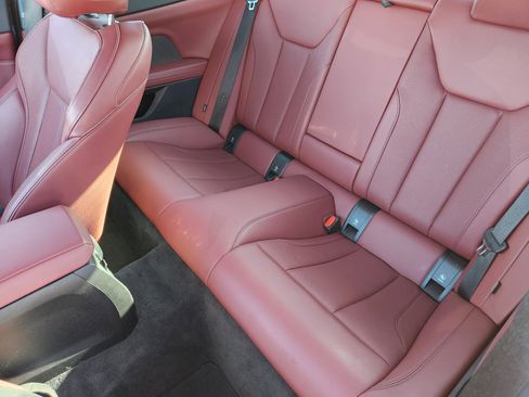 Used 2022 BMW M440i Coupe w/ Premium Package image 32