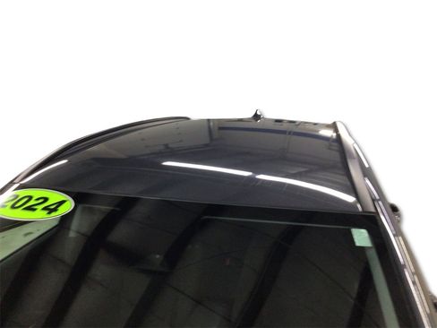 Used 2024 Hyundai Kona SEL w/ Convenience Package image 12