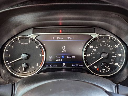 Used 2025 Nissan Altima 2.5 SV FWD image 28