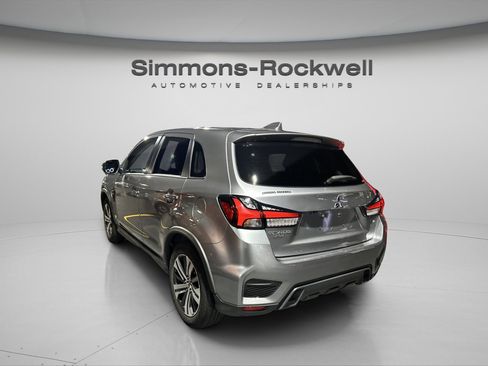 Used 2024 Mitsubishi Outlander Sport SE image 6