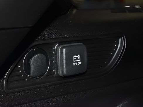 New 2026 Jeep Grand Cherokee Altitude AWD/4WD image 11