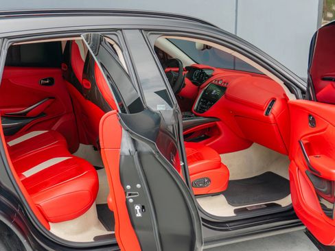 Used 2023 Aston Martin DBX 707 image 57