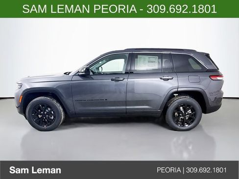 New 2026 Jeep Grand Cherokee Altitude AWD/4WD image 4