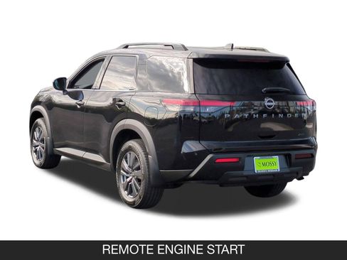 New 2026 Nissan Pathfinder SV image 7