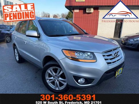 Used 2011 Hyundai Santa Fe Limited image 1