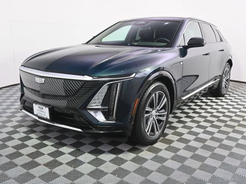 New 2026 Cadillac Lyriq Premium Luxury w/ LPO, Floor Liner Package AWD/4WD image 1