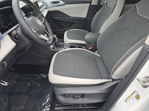New 2026 Volkswagen Taos SE AWD/4WD image 20