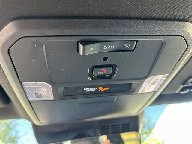 Used 2025 Toyota Tacoma TRD Off-Road AWD/4WD image 22