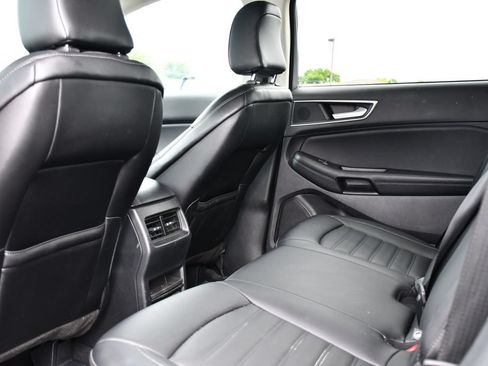 Used 2021 Ford Edge SEL w/ Convenience Package FWD image 22
