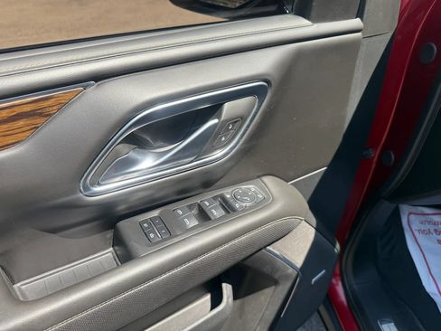 Used 2024 Chevrolet Tahoe Premier AWD/4WD image 22
