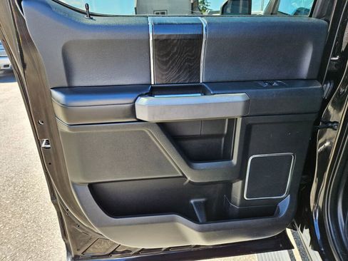 Used 2019 Ford F150 Platinum w/ Equipment Group 701A Luxury AWD/4WD image 15