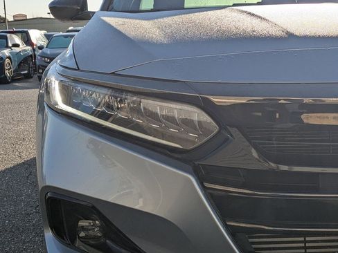Used 2022 Honda Accord Sport image 9