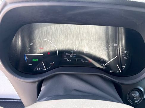 Used 2026 Toyota Sienna XLE FWD image 17