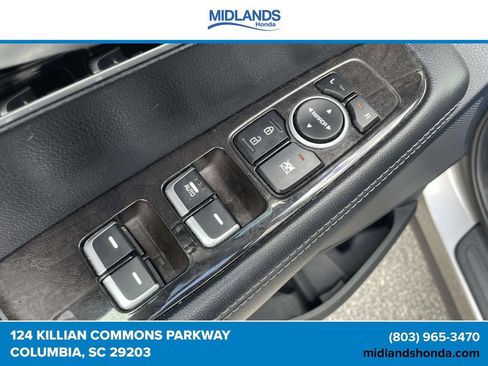 Used 2017 Kia Sorento FWD w/ LX Convenience Package image 16