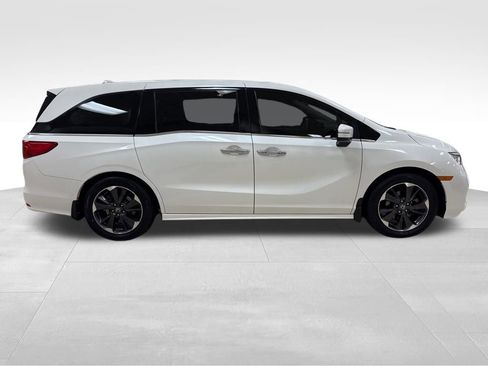 Used 2022 Honda Odyssey Elite image 4