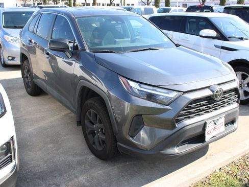 Used 2024 Toyota RAV4 LE FWD image 2