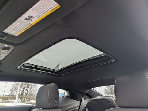 Used 2018 Chevrolet Camaro SS image 21