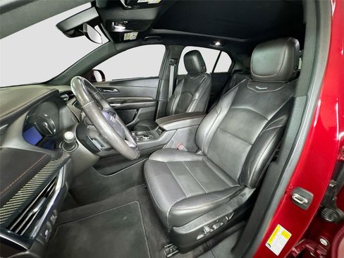 Used 2019 Cadillac XT4 Sport FWD image 2