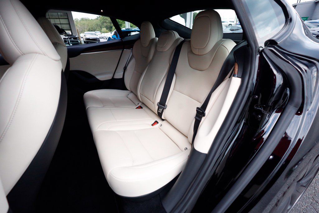 Used 2023 Tesla Model S AWD/4WD image 38