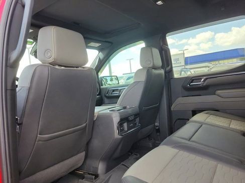 Used 2023 Chevrolet Silverado 1500 ZR2 w/ Technology Package image 16