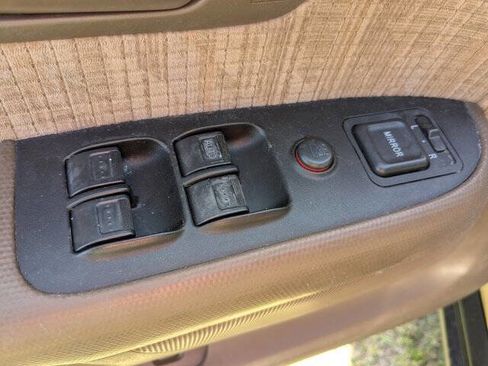 Used 2002 Honda CR-V LX image 14