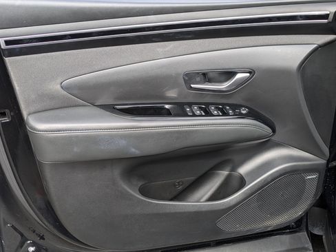 Certified 2023 Hyundai Santa Cruz Limited image 9