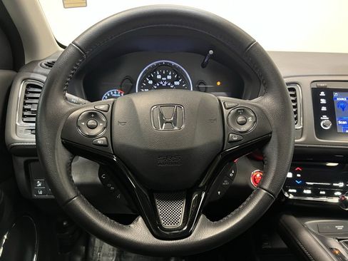 Used 2022 Honda HR-V EX-L image 6