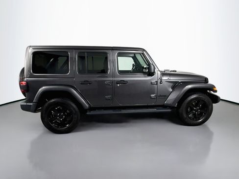 Used 2020 Jeep Wrangler Unlimited Sahara AWD/4WD image 8