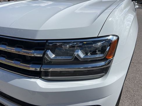 Used 2019 Volkswagen Atlas SE w/ Panoramic Sunroof Package image 9