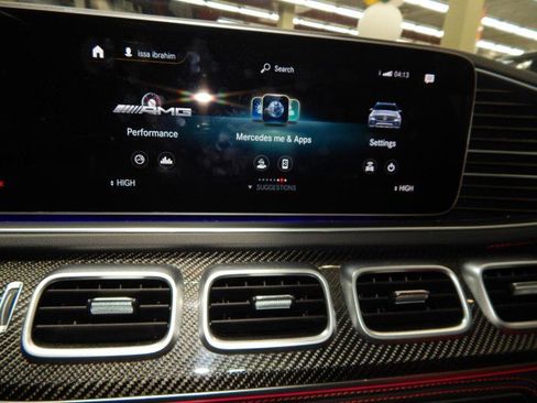 Used 2023 Mercedes-Benz GLE 53 AMG 4MATIC image 30