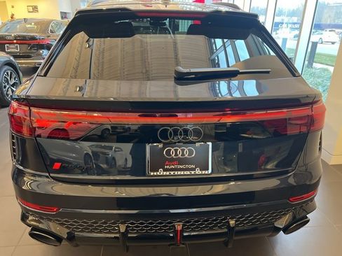 New 2026 Audi RS Q8 performance image 5