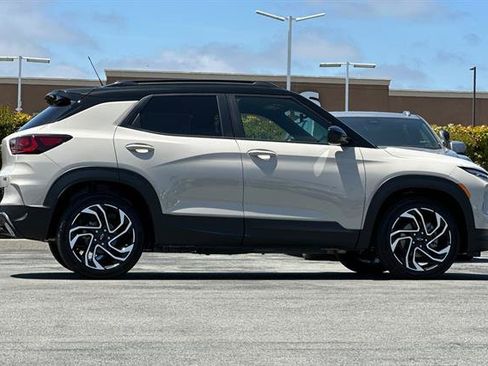 New 2026 Chevrolet TrailBlazer RS w/ Convenience Package FWD image 3