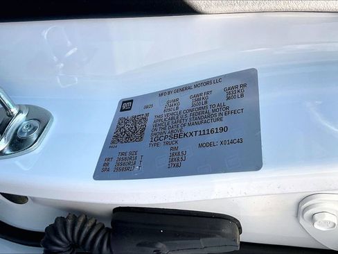 New 2026 Chevrolet Colorado W/T w/ WT Custom Package image 14