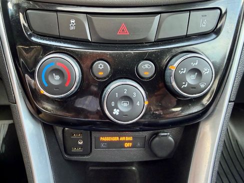 Used 2018 Chevrolet Trax Premier AWD/4WD image 26