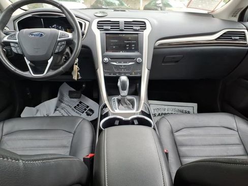 Used 2014 Ford Fusion SE w/ Equipment Group 502A FWD image 14