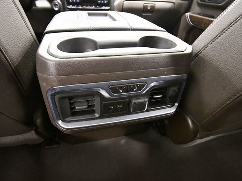 Used 2020 GMC Sierra 2500 Denali w/ Denali Ultimate Package AWD/4WD image 17